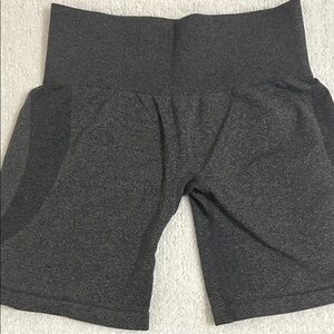 Women's seamless shorts